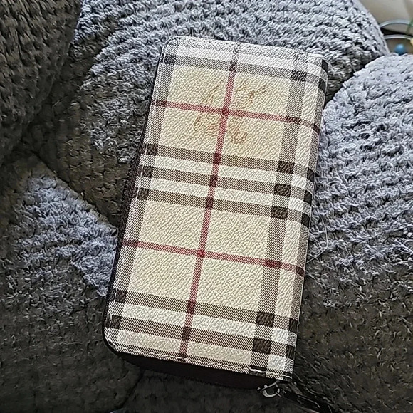 Burberry Authentic Haymarket long wallet - Picture 1 of 2